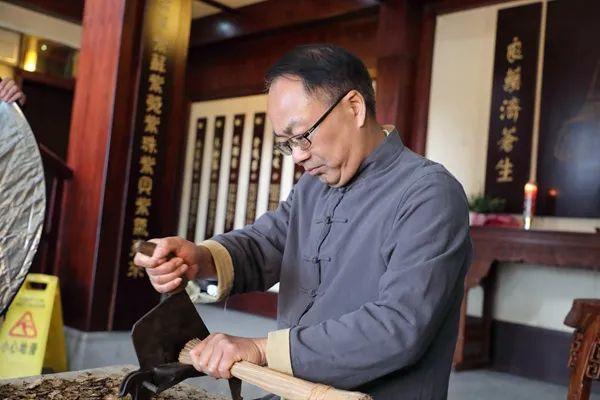 27181618801768656111.png untitled.png