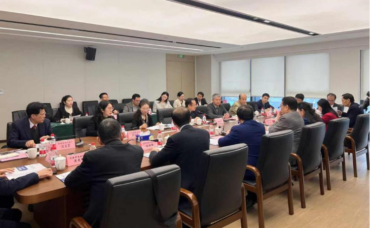 廣東省藥品監(jiān)督管理局參加港澳已上市傳統(tǒng)口服中成藥內(nèi)地注冊上市座談交流會