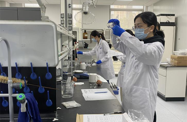 以賽促學礪精兵 以技提能強擔當<br/>——廣東省藥品檢驗所成功舉辦2025年度檢驗新人技能比武